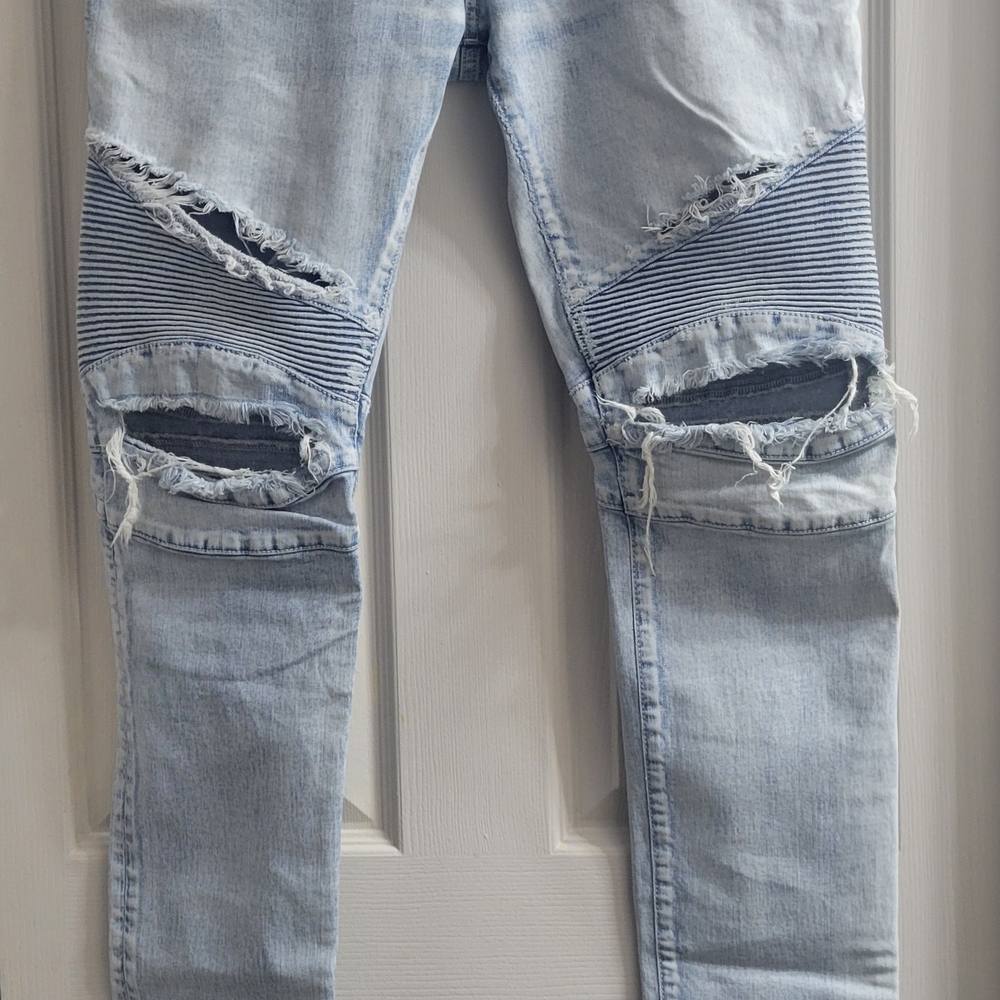Men's Light Blue Distressed Jeans
